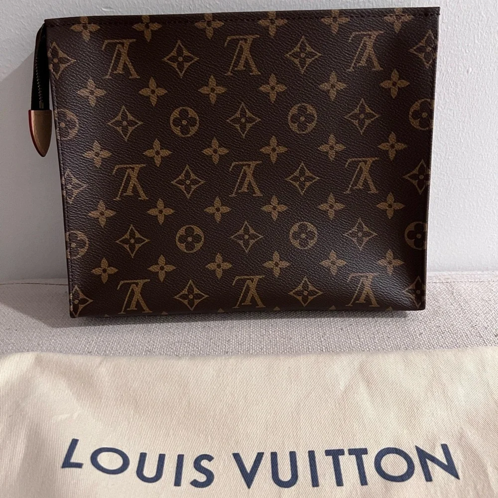 Brand new Authentic Louis Vuitton toiletry pouch 26 - Picture 1 of 8